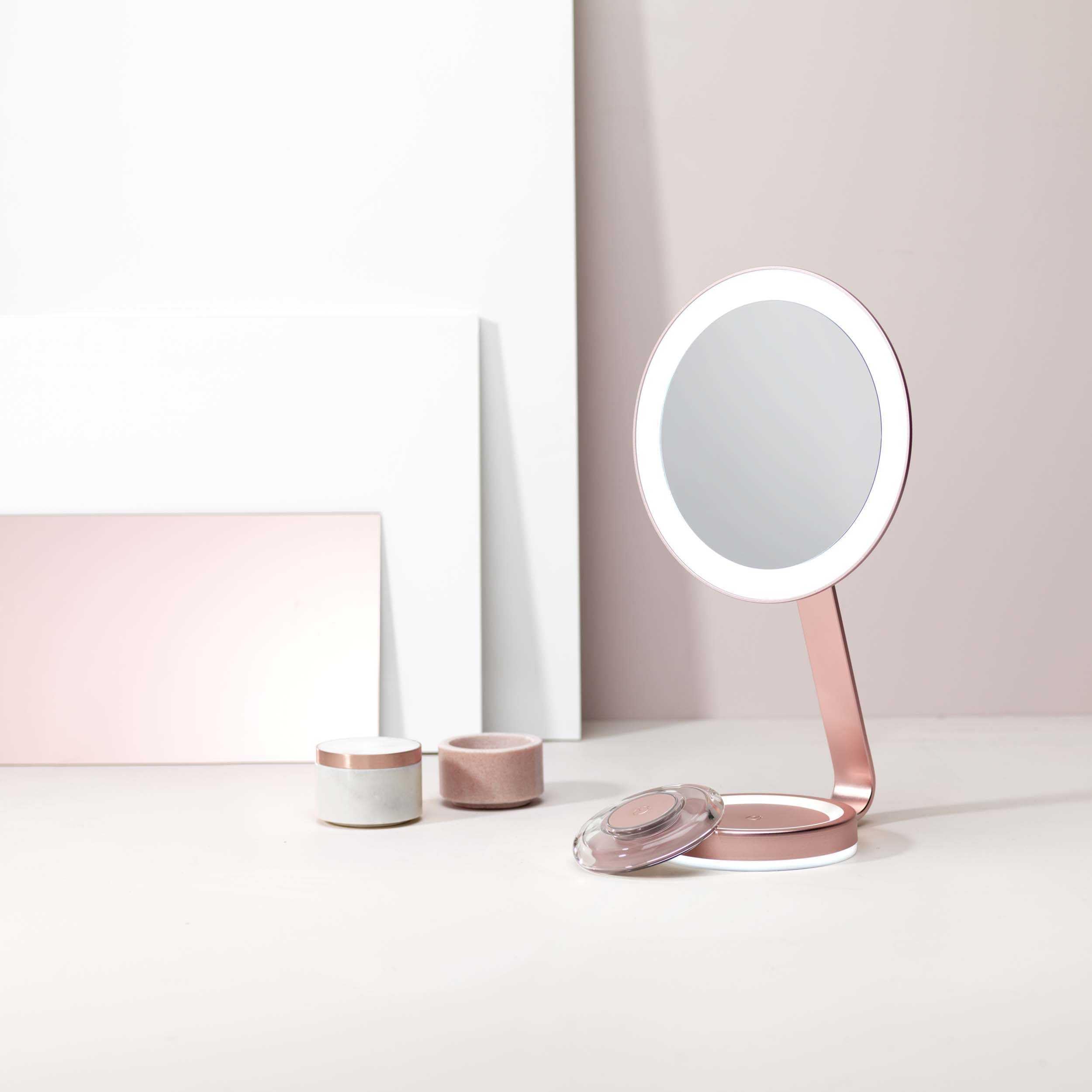 babyliss-9450e-beauty-mirror-ultra-slim-specchio-led-con-ingrandimento-10x-magne image 7